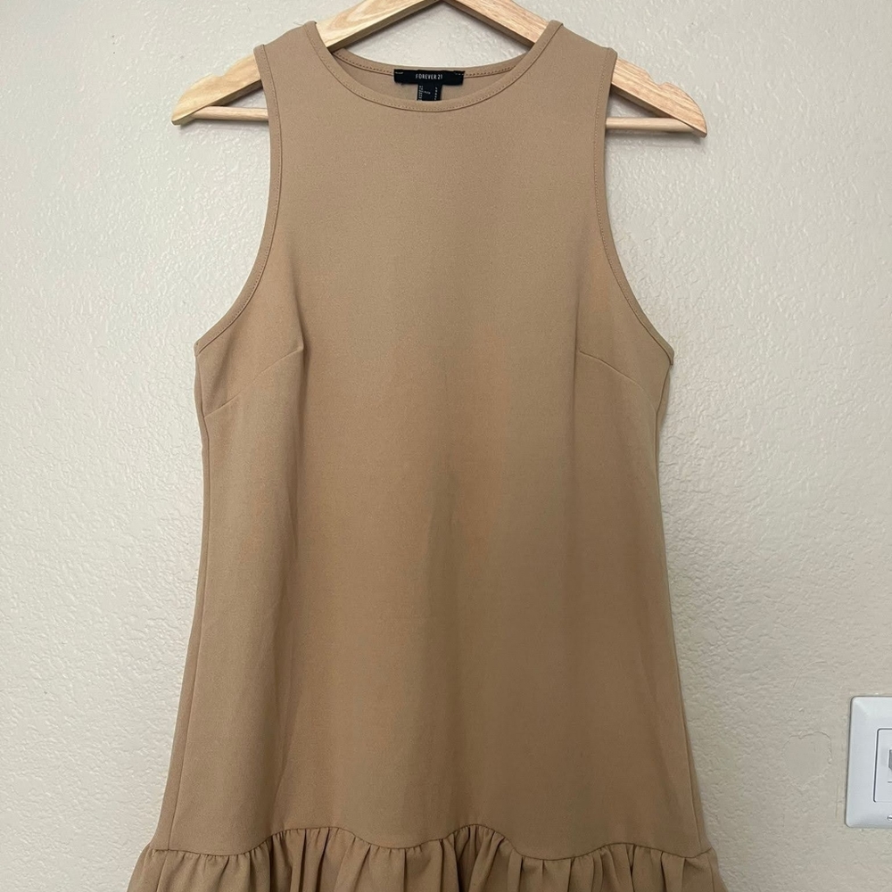 Tan/cream dress